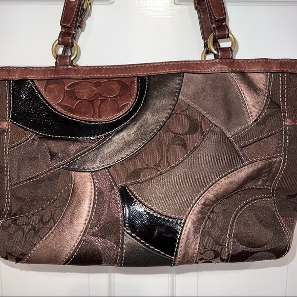 Coach brown leather and classic c print pocketbook - Picture 2 of 10